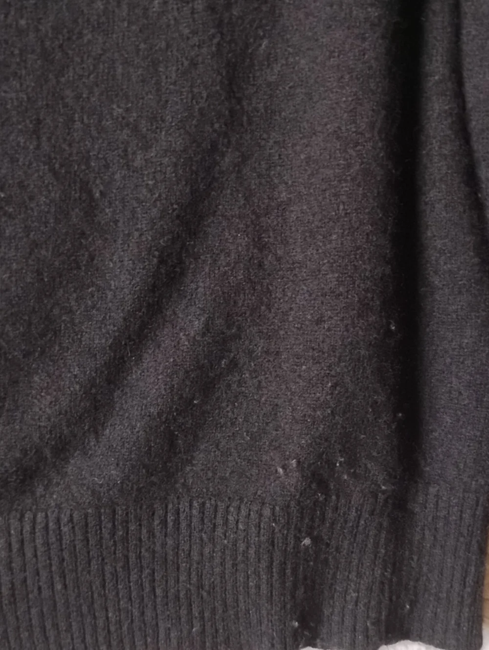 100% Cashmere- SOFT Men's Black Half-Zip Sweater